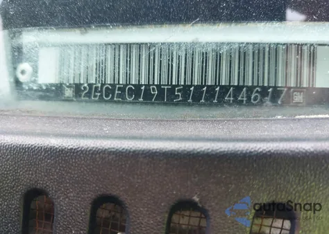 2001 Chevrolet Silverado 1500 Ls z USA, uszkodzony, nr VIN 2GCEC19T511144617